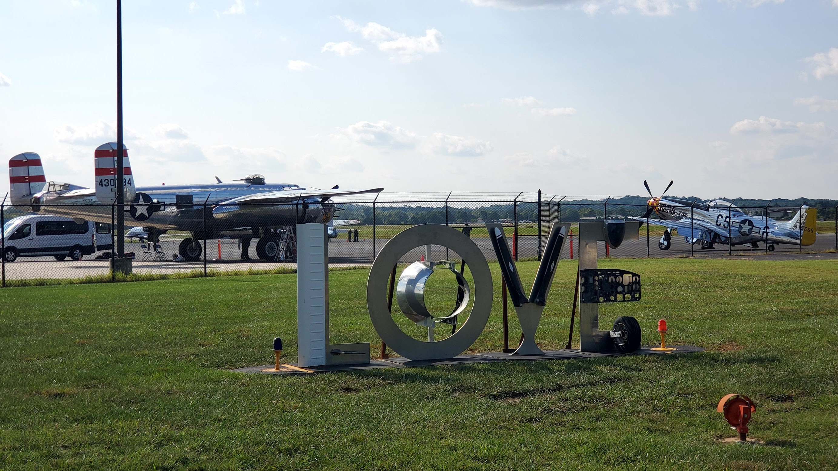 Love sign with P51.jpg