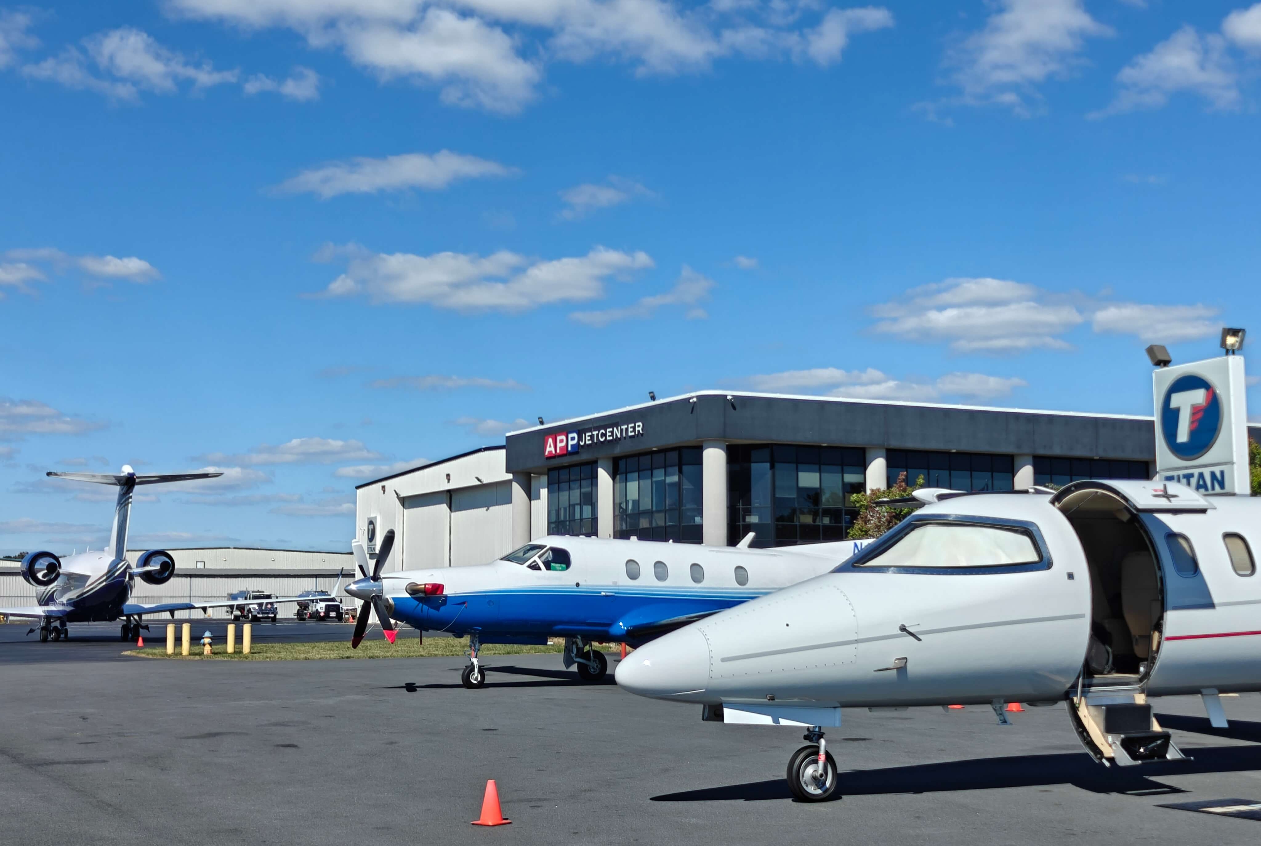 App Jet Center FBO